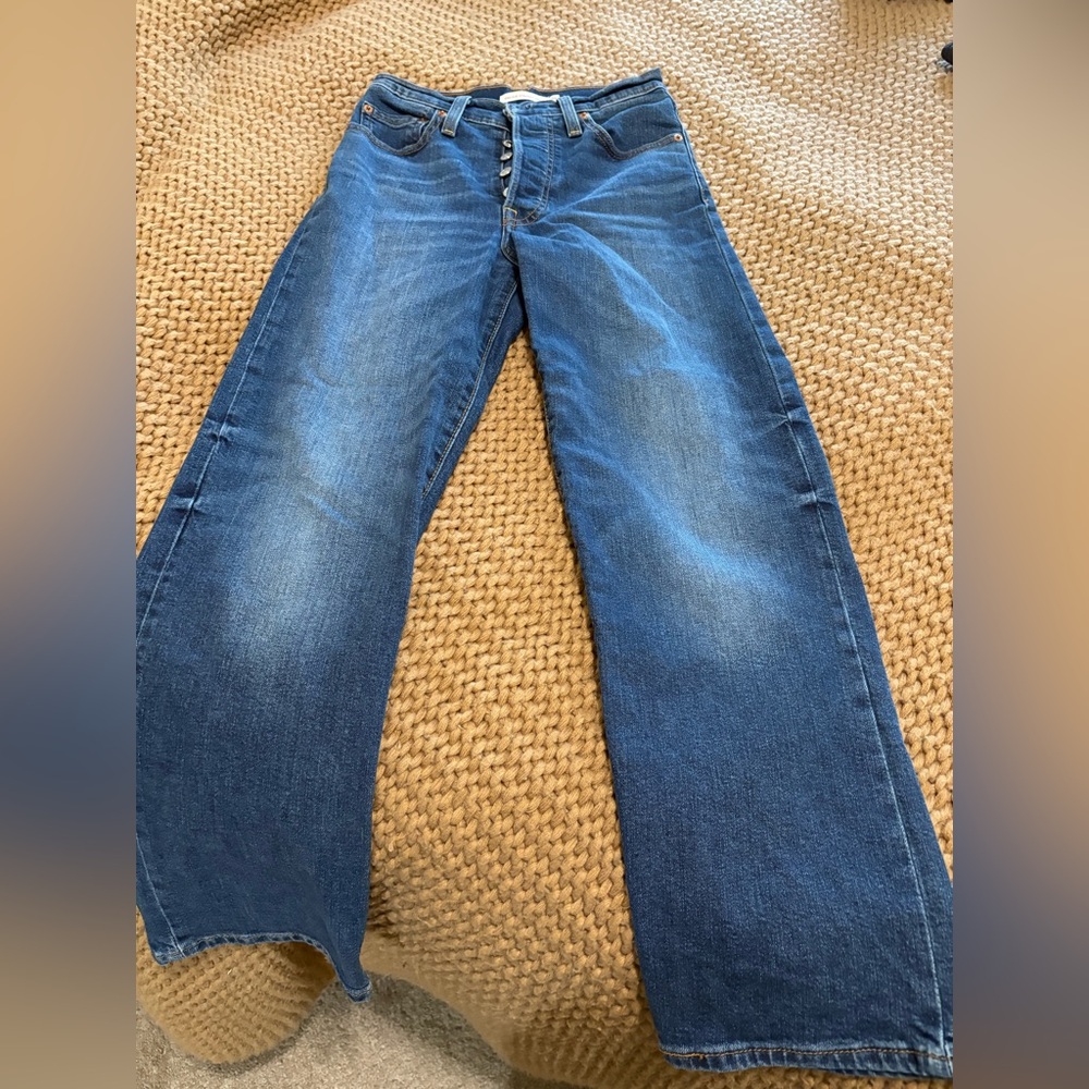 Levi’s Ribcage Straight Ankle Jeans size 25